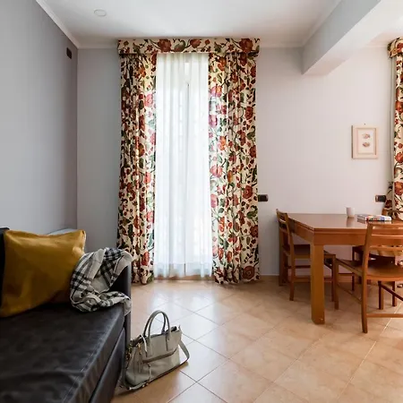 Crosti Apartment